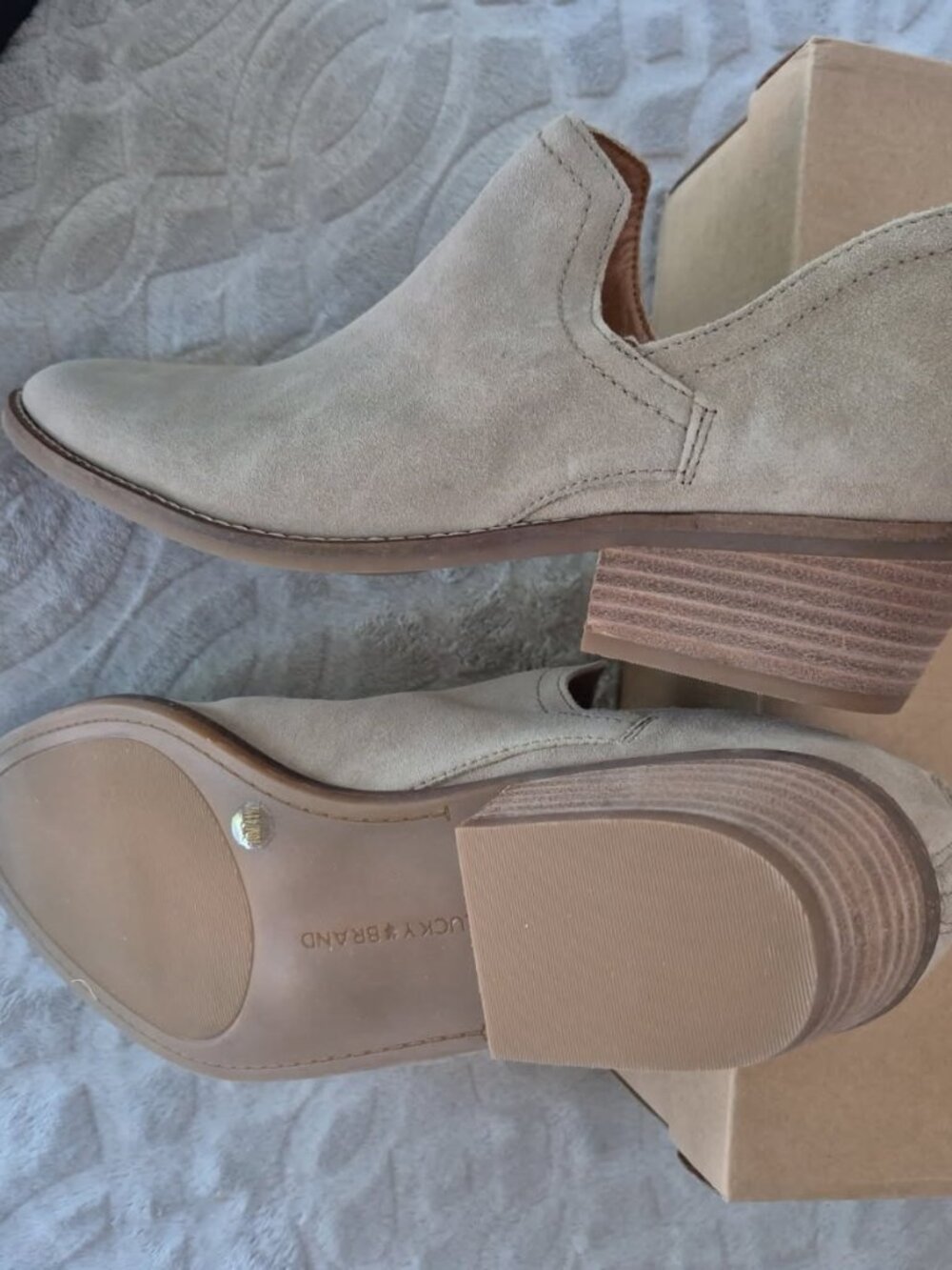 Lucky Brand Women's Shoes - new with original box - Size 10M - never worn